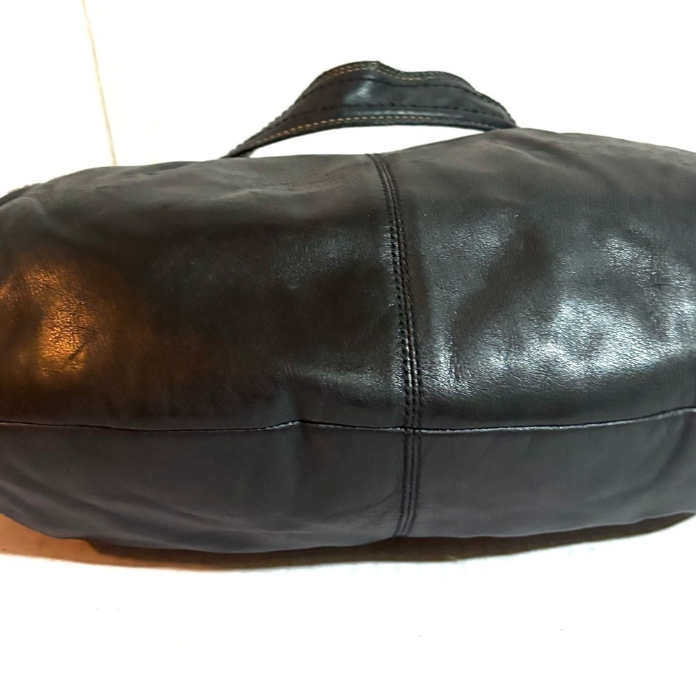 Coach vintage Black Leather Shoulder Bag - Picture 3 of 9